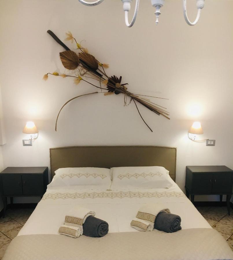 B&B Shardana Sennori Bagian luar foto