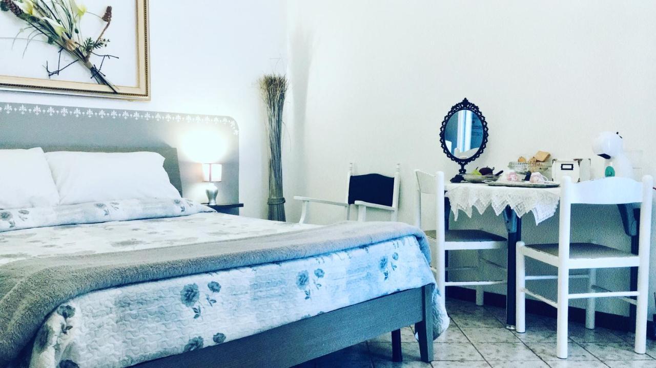 B&B Shardana Sennori Bagian luar foto